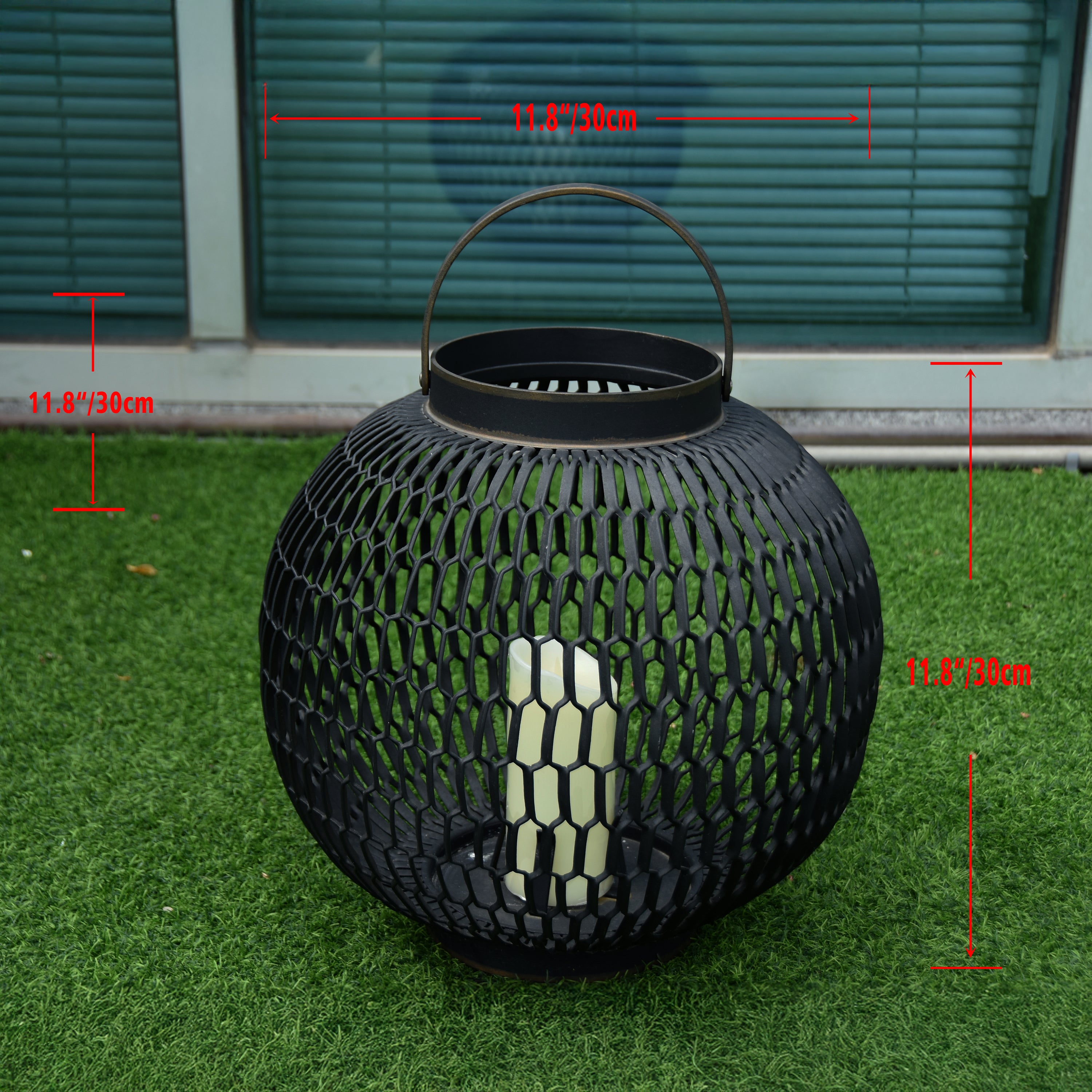 Elementi -- Lantern with Handle - Round