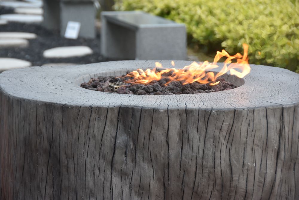 Elementi - Manchester Fire Table - Classic Gray - Natural Gas