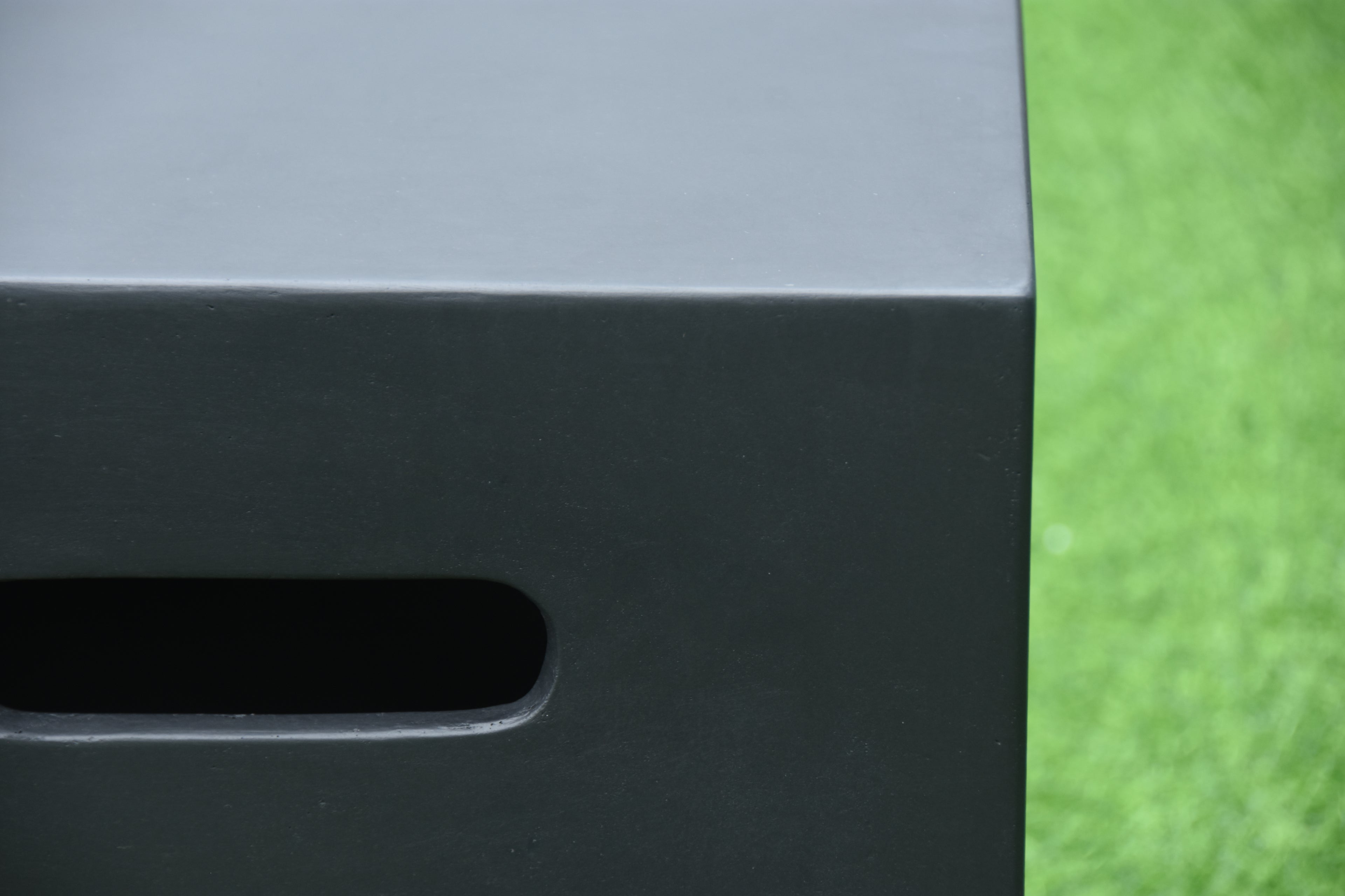 Modeno - Square Tank Cover - Smooth Finish - Black