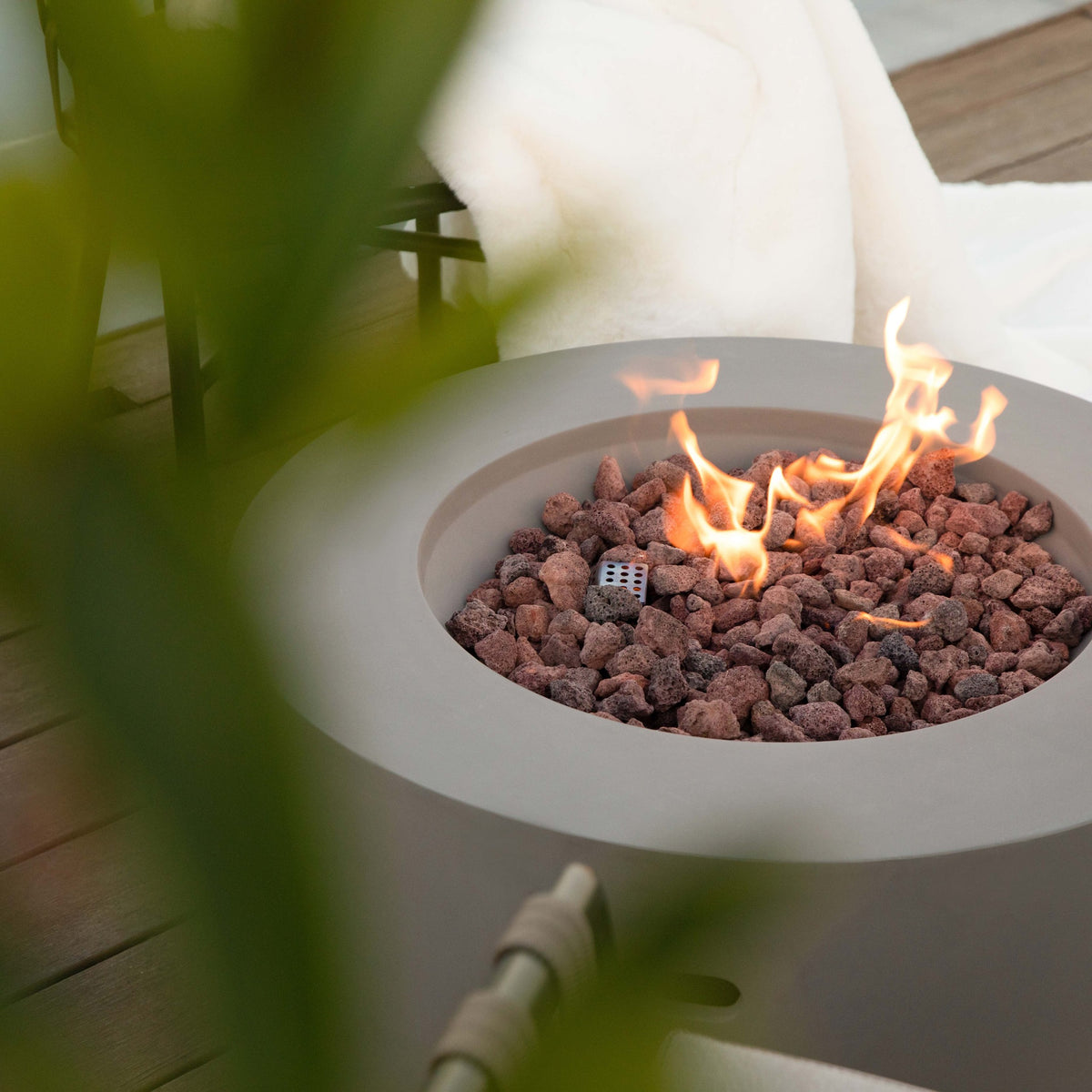 Modeno Waterford Fire Table - Roaring Flame & Volcanic Lava Rock Macro Detail - Elementi Fires